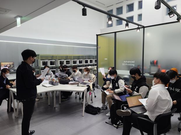 2022 Spring "Making Technoligical Solutions for social Innovation" class scene photography 이미지