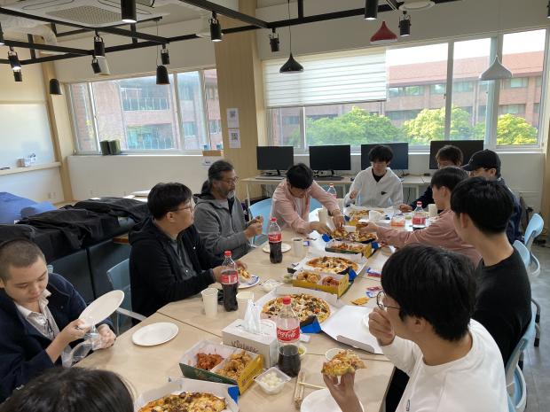 2023년 봄학기 학부생과 학부장과의 만남 이미지